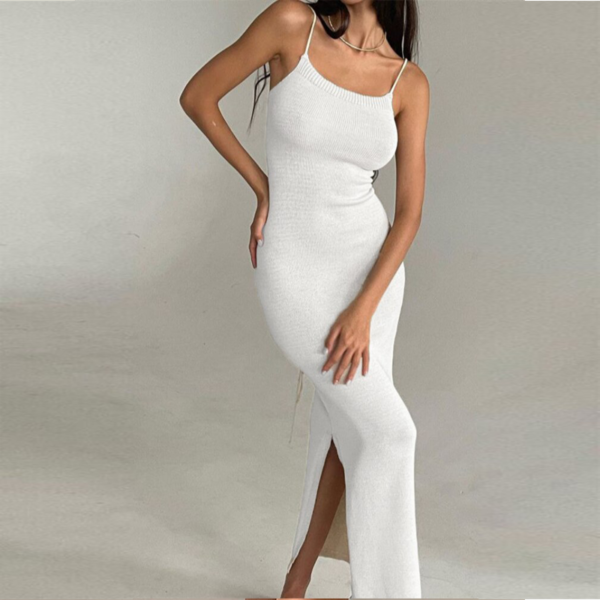 a women in a white dress